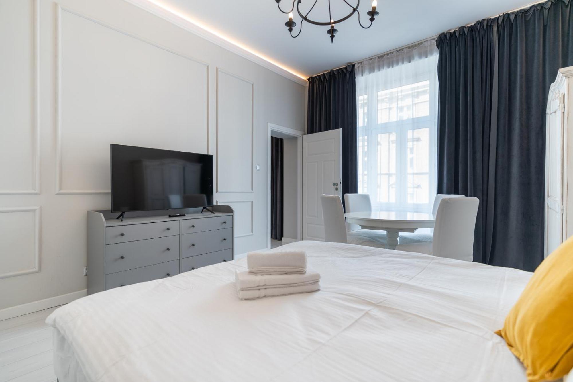 Slowackiego Glamour Apartment カトヴィツェ エクステリア 写真